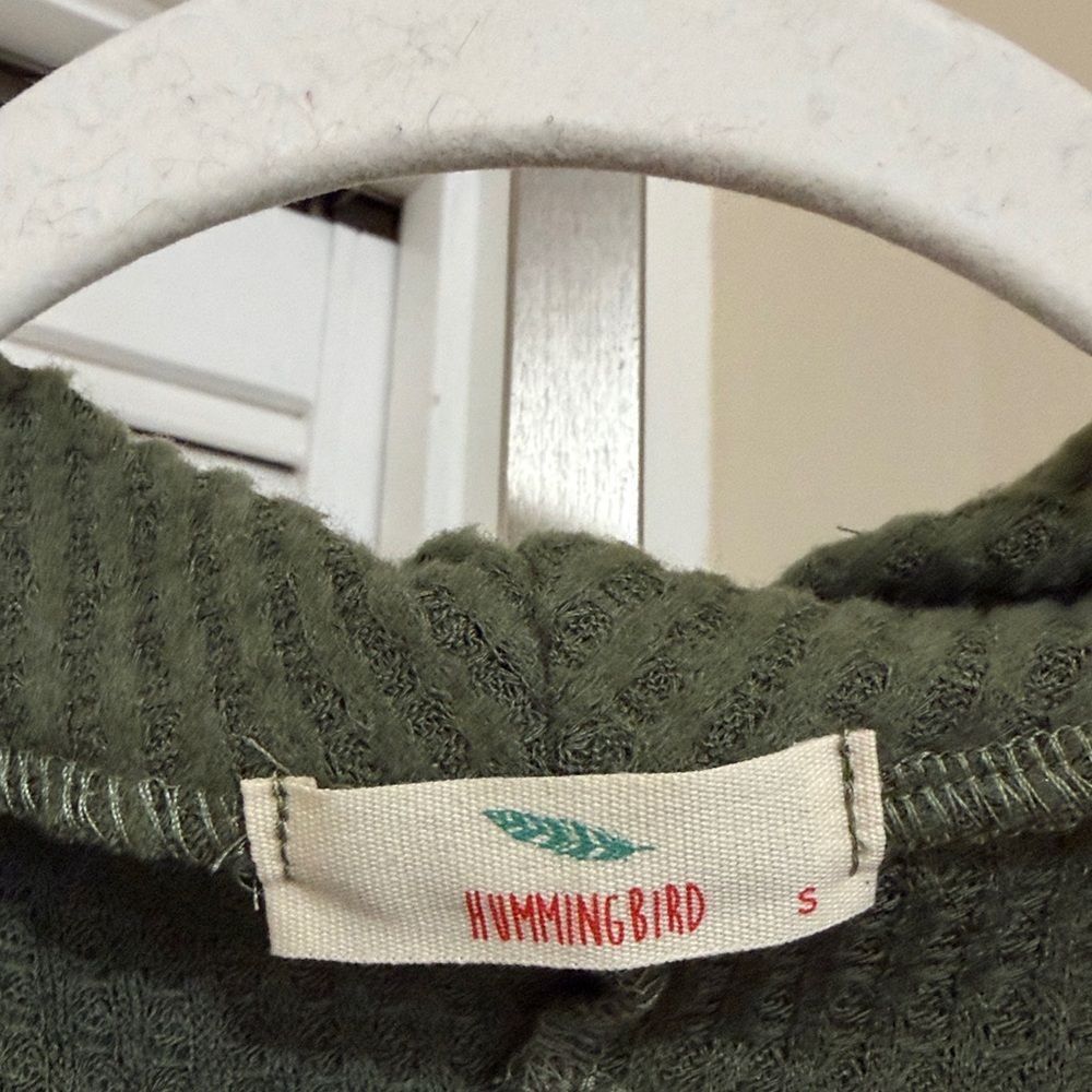 Hummingbird Olive Knit Sweater - Picture 4 of 7